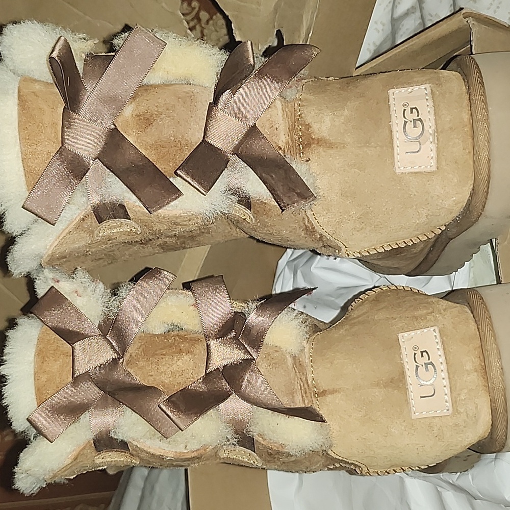 Ugg Bailey Bow - image 2